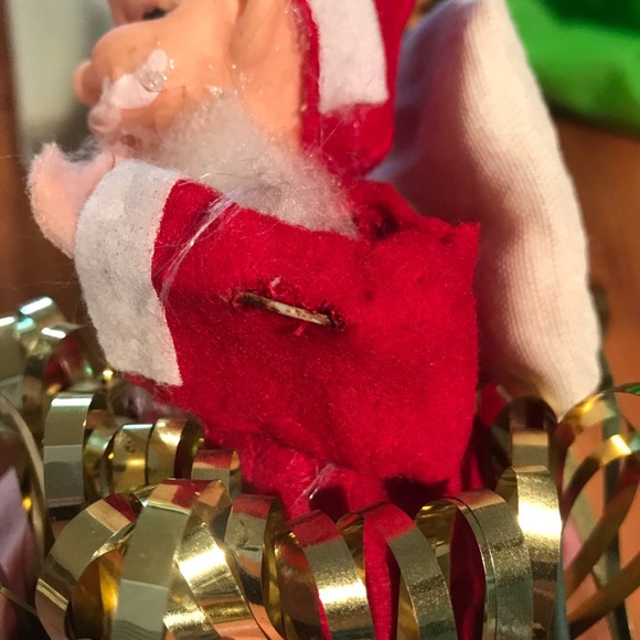 Vintage Distressed Mischievous Santa Claus Ornament Cascading Gold Tinsel** - Picture 14 of 15